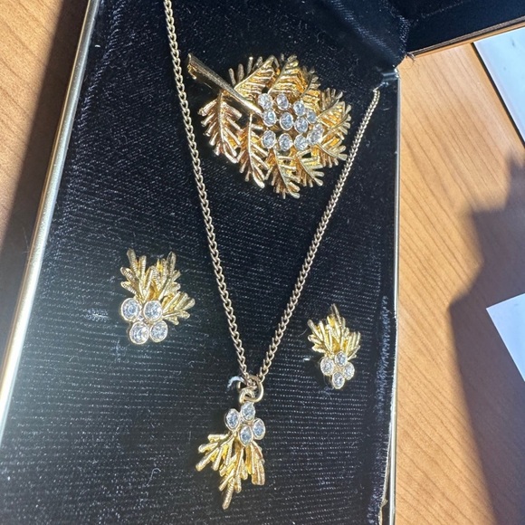 Vintage 1950's Jeweline Originals Jewelry Set - Picture 2 of 5